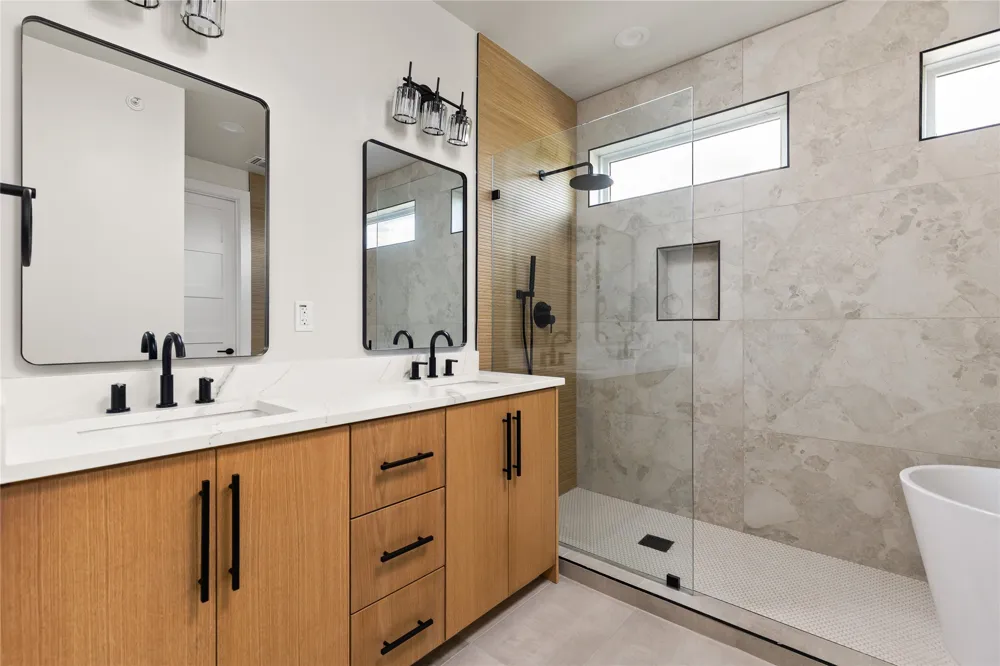 100 W Odell Street #3 Austin, TX 78752