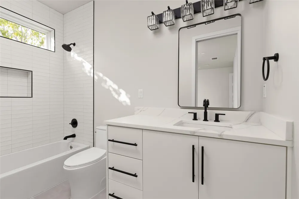 100 W Odell Street #3 Austin, TX 78752
