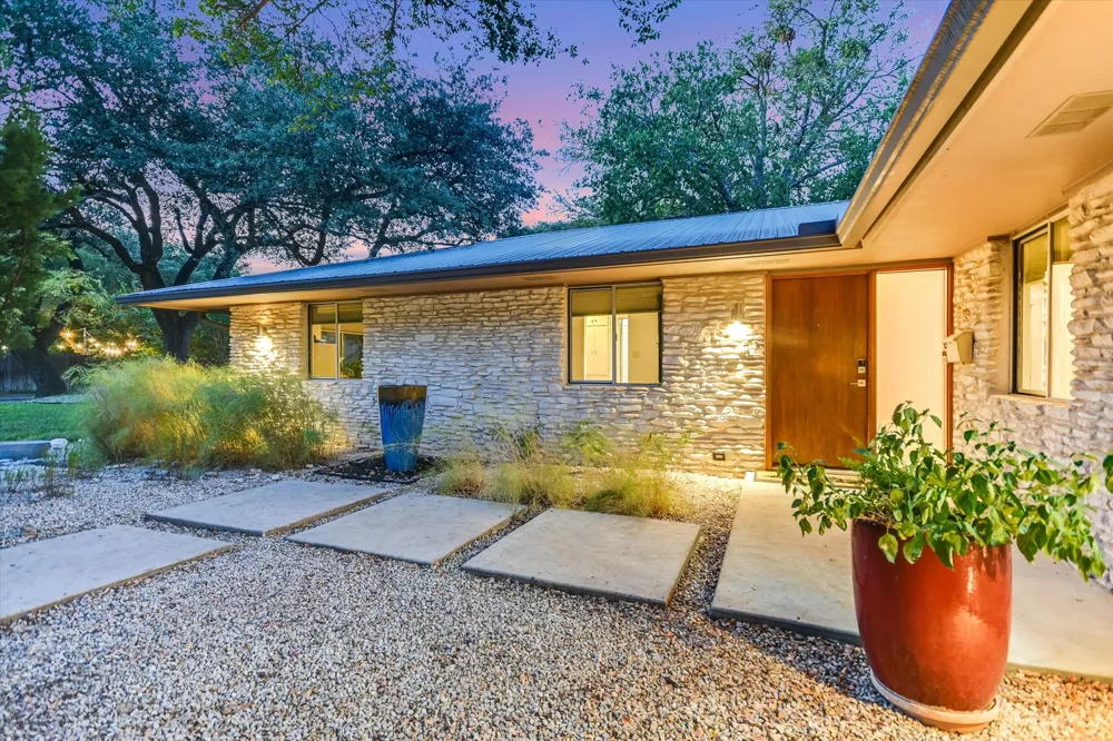 7101 Sungate Drive Austin, TX 78731