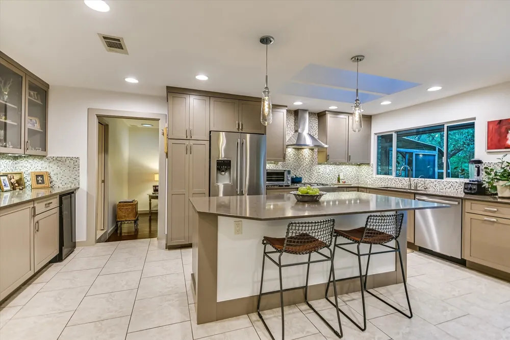 7101 Sungate Drive Austin, TX 78731