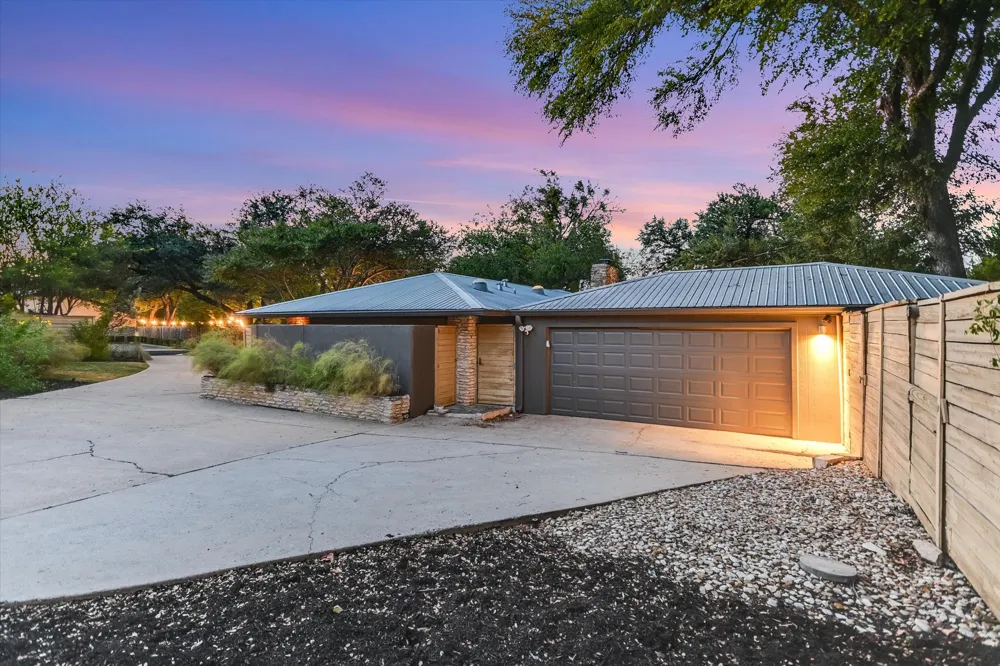 7101 Sungate Drive Austin, TX 78731