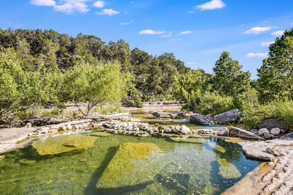 7101 Sungate Drive Austin, TX 78731