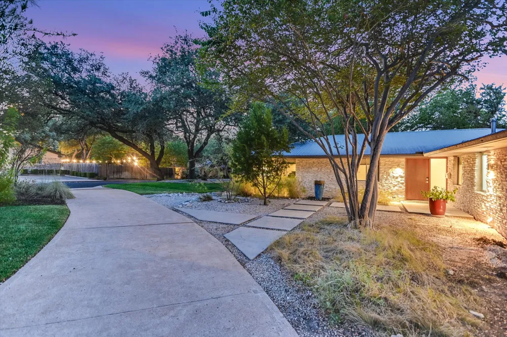 7101 Sungate Drive Austin, TX 78731