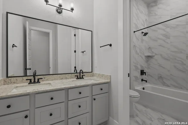 4515 YOAKUM VALLEY Schertz, TX 78108