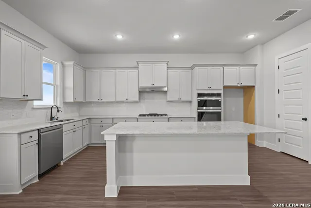 4515 YOAKUM VALLEY Schertz, TX 78108