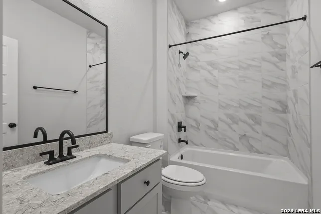 4515 YOAKUM VALLEY Schertz, TX 78108