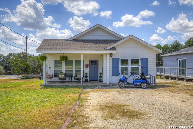2870 Candlelight Canyon Lake, TX 78133