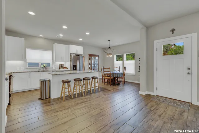 2870 Candlelight Canyon Lake, TX 78133