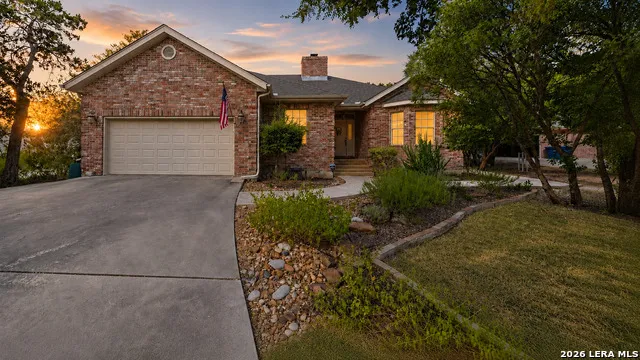 632 MISSION VIEW CT New Braunfels, TX 78130
