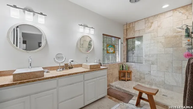 632 MISSION VIEW CT New Braunfels, TX 78130