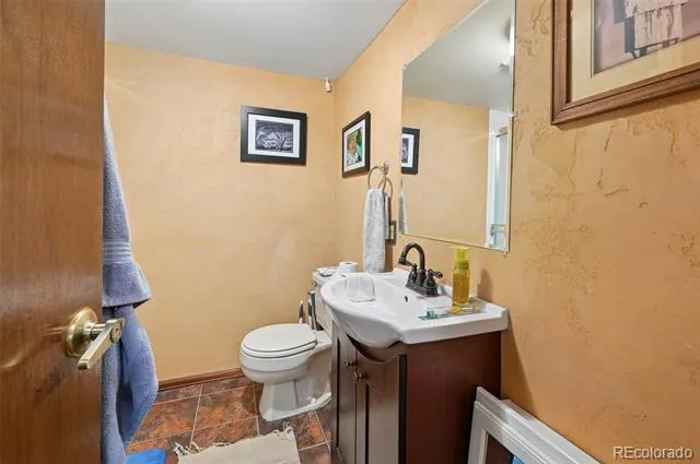135 W Rangely Drive Colorado Springs, CO 80921