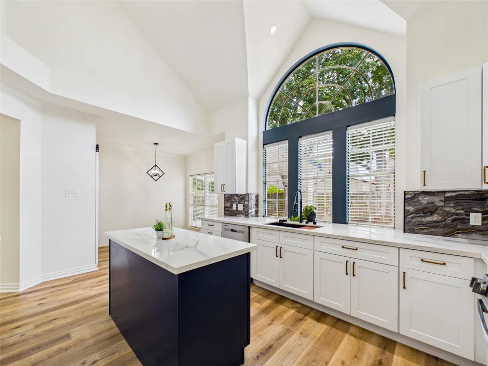 1922 Tipperary Drive Deer Park, TX 77536