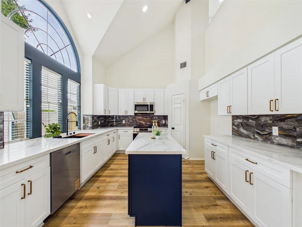 1922 Tipperary Drive Deer Park, TX 77536