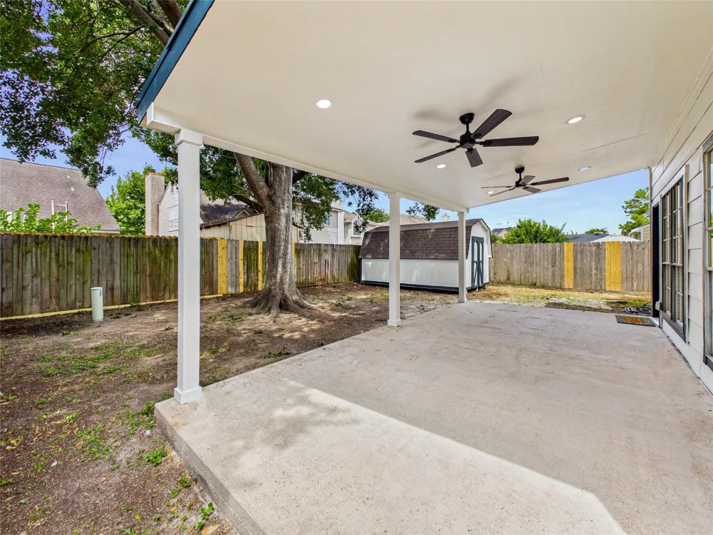 1922 Tipperary Drive Deer Park, TX 77536
