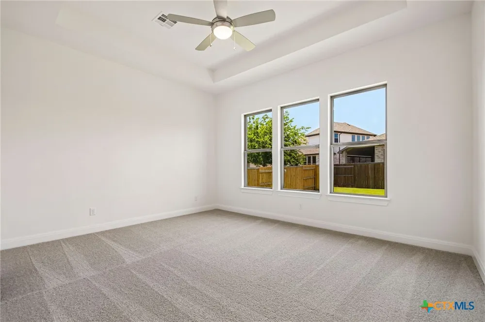 533 Prickly Poppy Loop Kyle, TX 78640