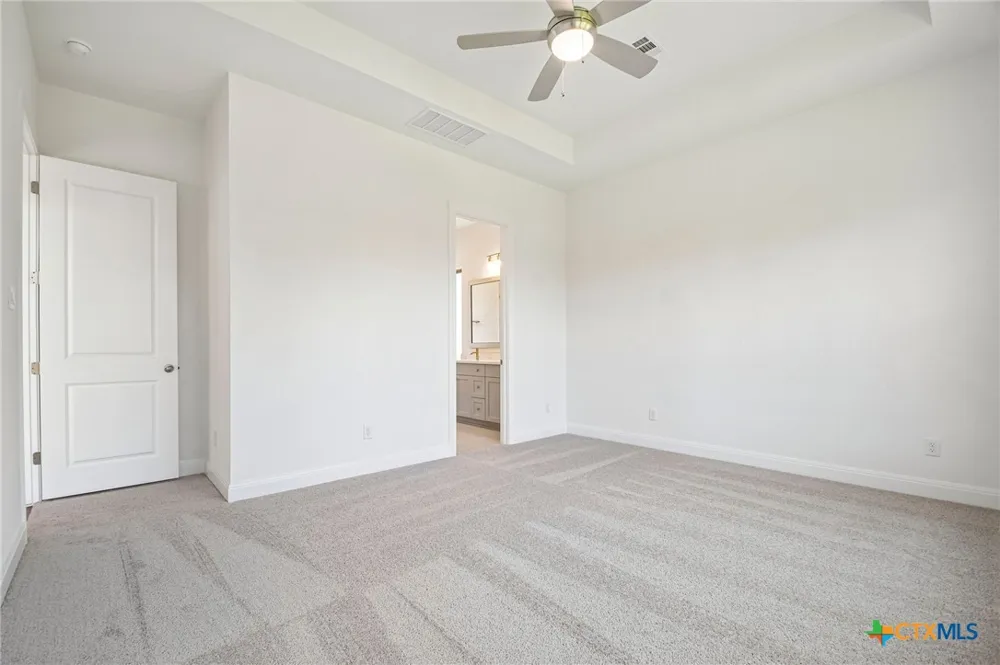 533 Prickly Poppy Loop Kyle, TX 78640