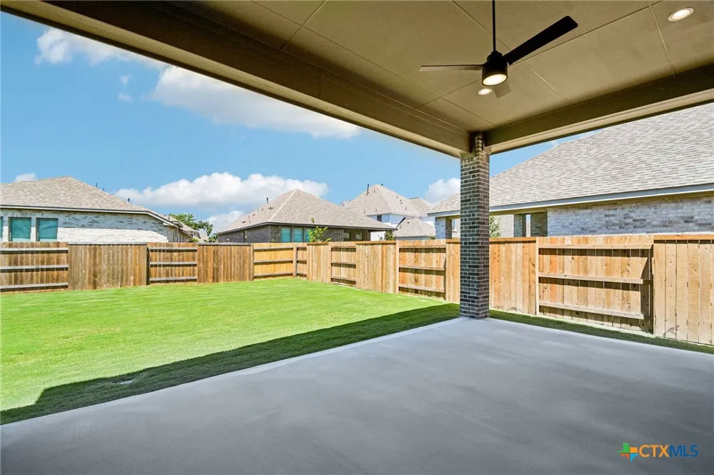 533 Prickly Poppy Loop Kyle, TX 78640