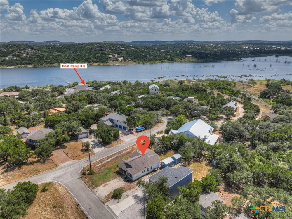 2870 Candlelight Drive Canyon Lake, TX 78133