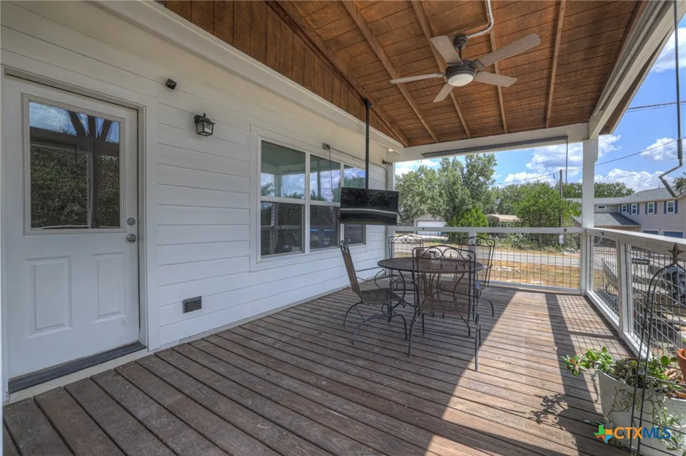 2870 Candlelight Drive Canyon Lake, TX 78133
