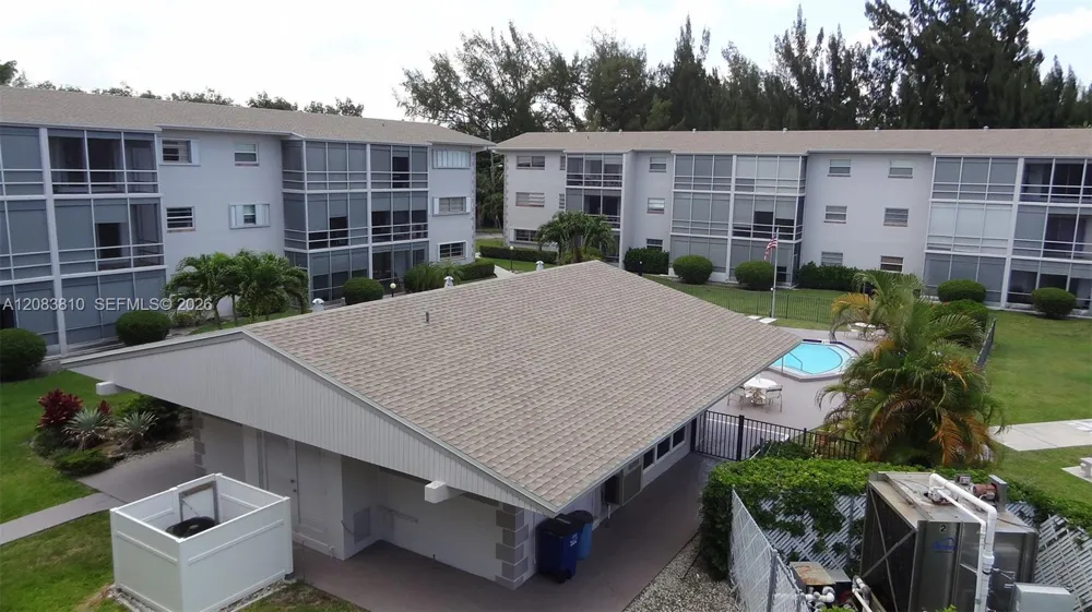 700 Layne Blvd #319 Hallandale Beach, FL 33009