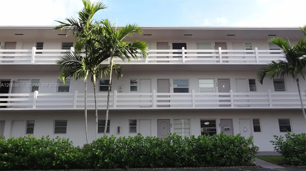 700 Layne Blvd #319 Hallandale Beach, FL 33009
