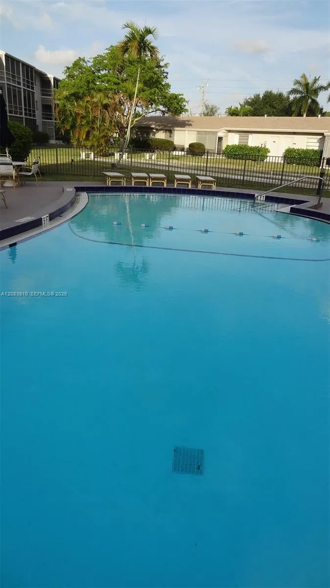 700 Layne Blvd #319 Hallandale Beach, FL 33009