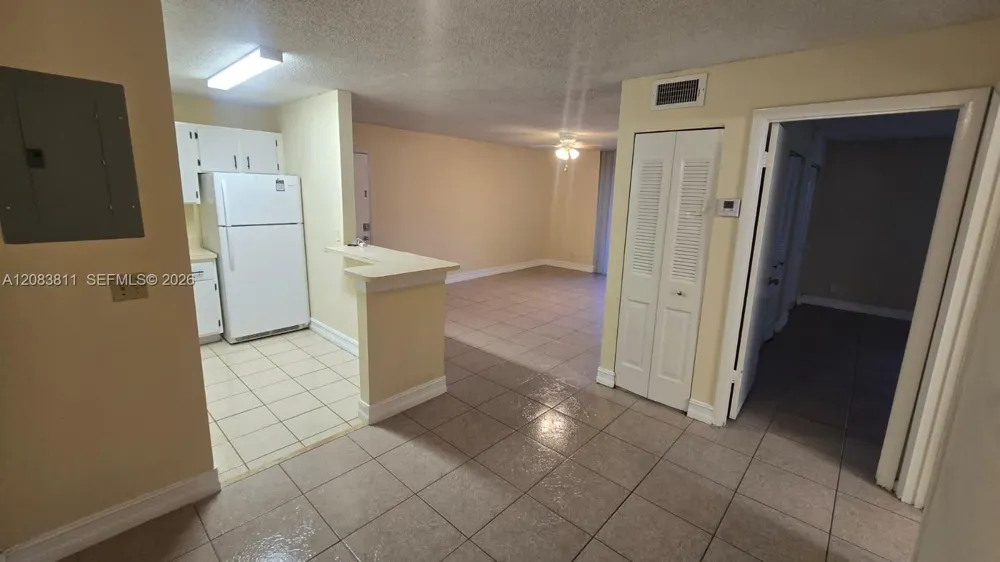 10765 Cleary Blvd #203 Plantation, FL 33324
