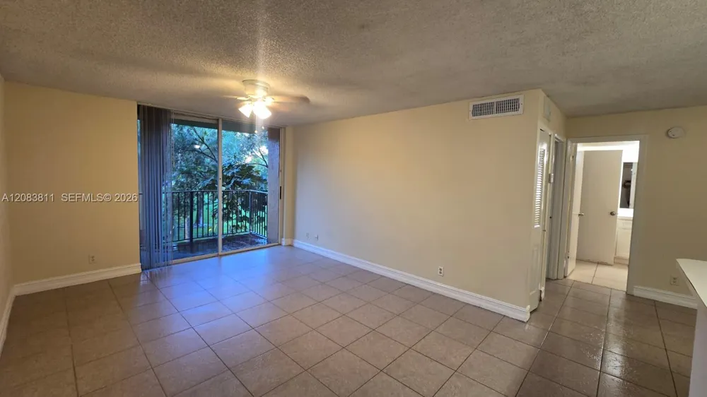 10765 Cleary Blvd #203 Plantation, FL 33324