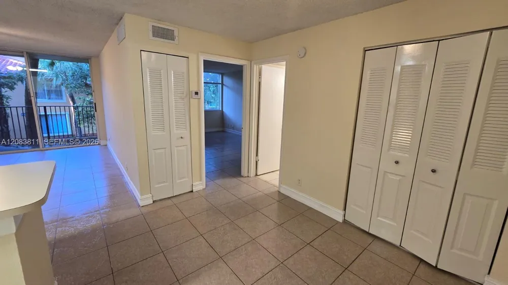 10765 Cleary Blvd #203 Plantation, FL 33324