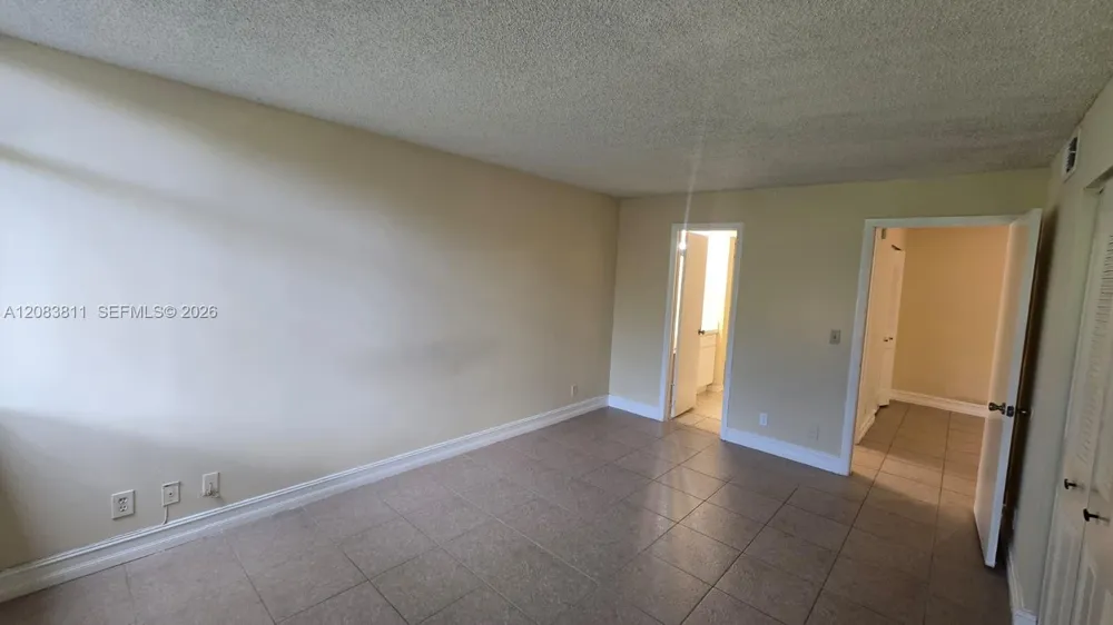 10765 Cleary Blvd #203 Plantation, FL 33324
