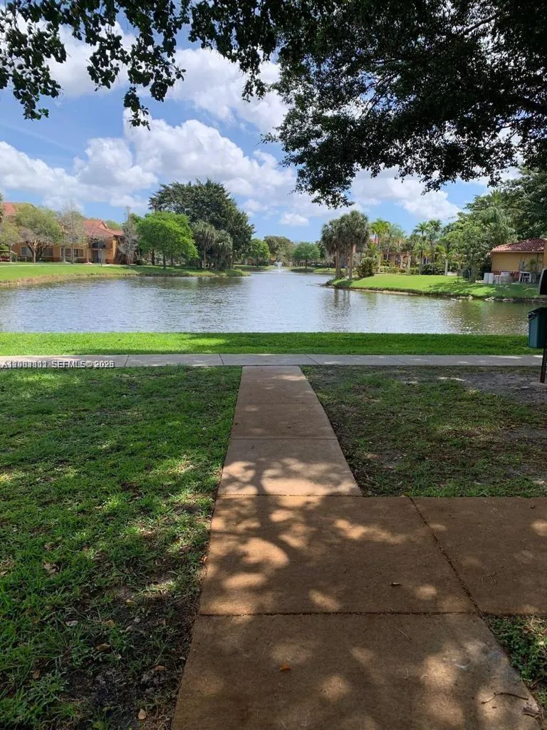 10765 Cleary Blvd #203 Plantation, FL 33324