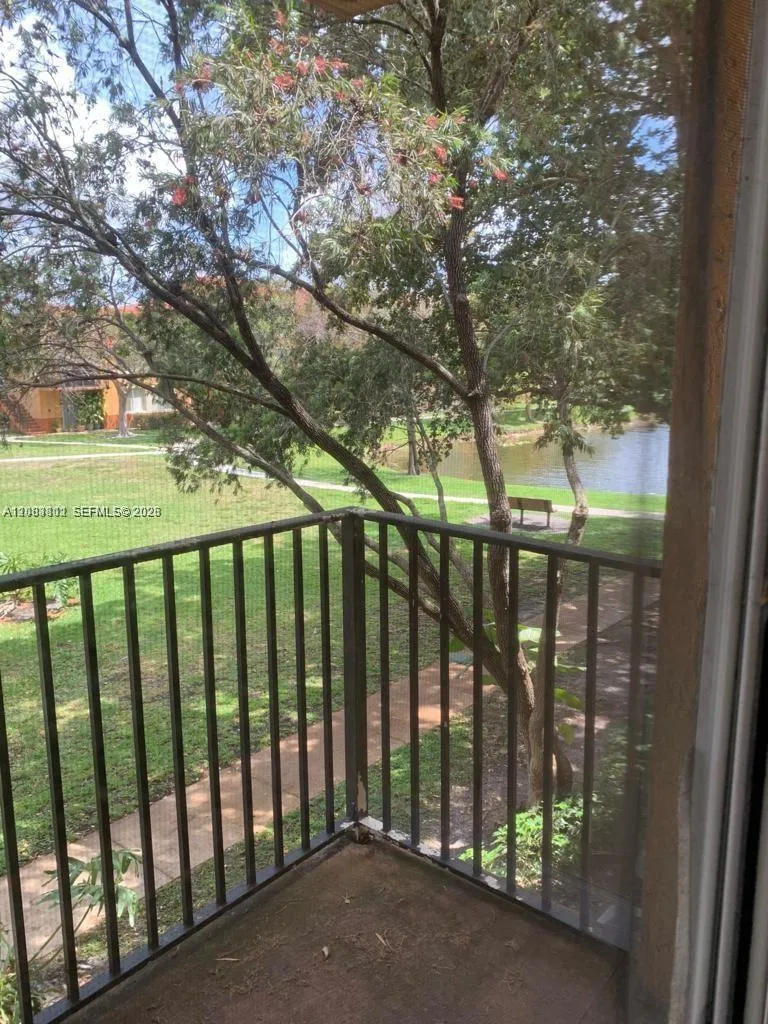 10765 Cleary Blvd #203 Plantation, FL 33324