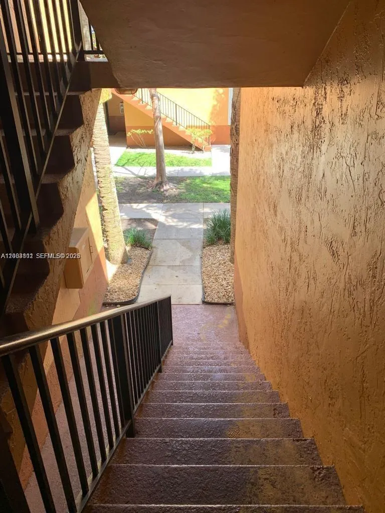 10765 Cleary Blvd #203 Plantation, FL 33324