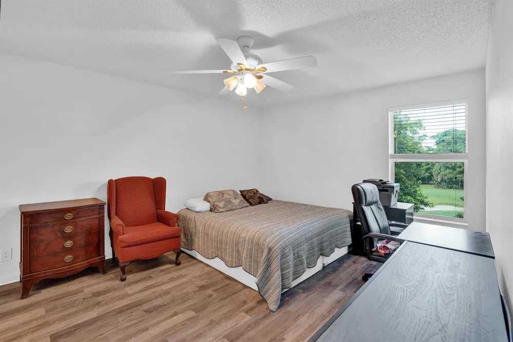 8400 LAGOS DE CAMPO BOULEVARD #305 Tamarac, FL 33321