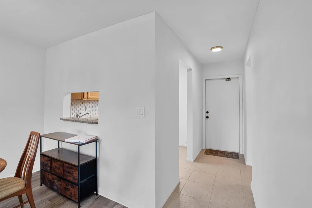 8400 LAGOS DE CAMPO BOULEVARD #305 Tamarac, FL 33321