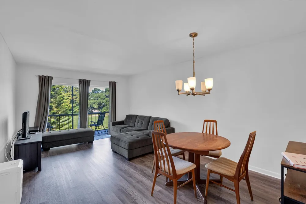 8400 LAGOS DE CAMPO BOULEVARD #305 Tamarac, FL 33321