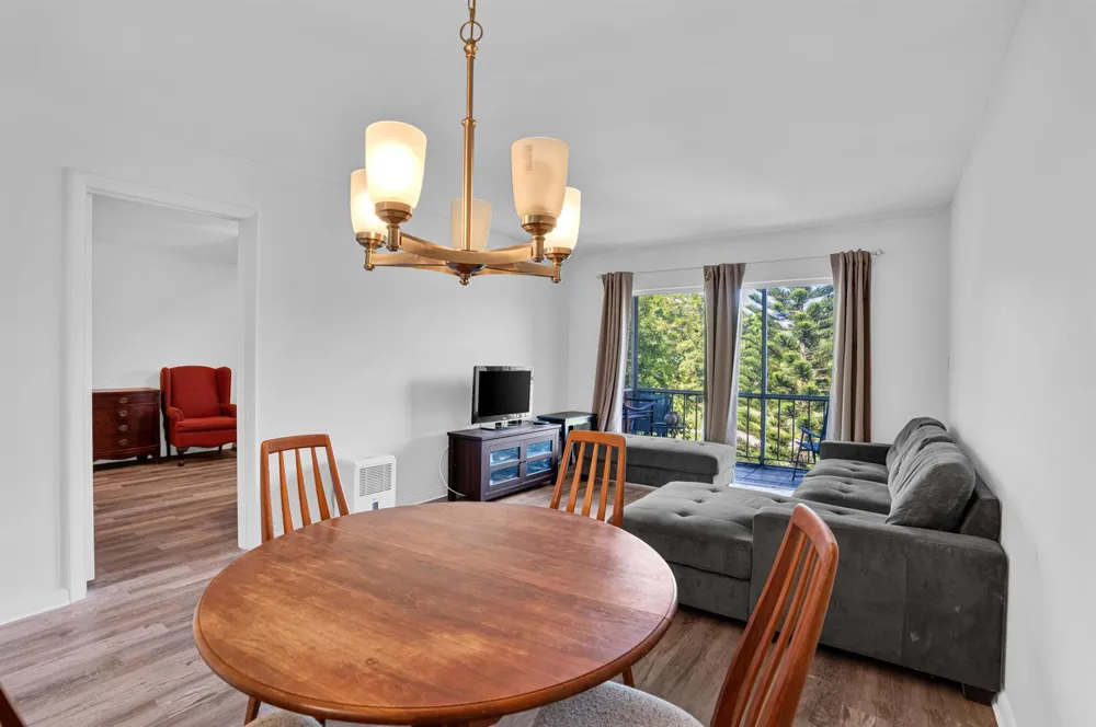 8400 LAGOS DE CAMPO BOULEVARD #305 Tamarac, FL 33321