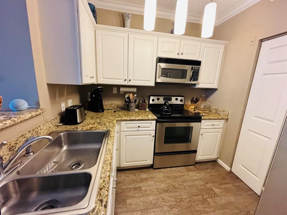 11750 SAINT ANDREWS PLACE #204 Wellington, FL 33414