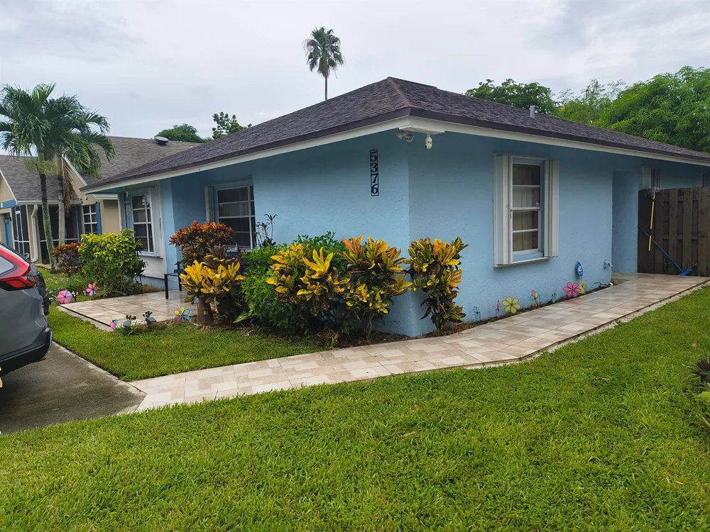5376 GENE CIRCLE West Palm Beach, FL 33415