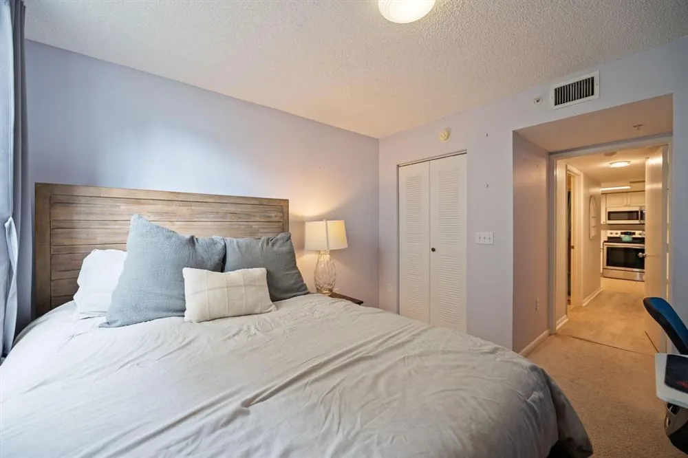 520 SE 5TH AVENUE #2202 Fort Lauderdale, FL 33301