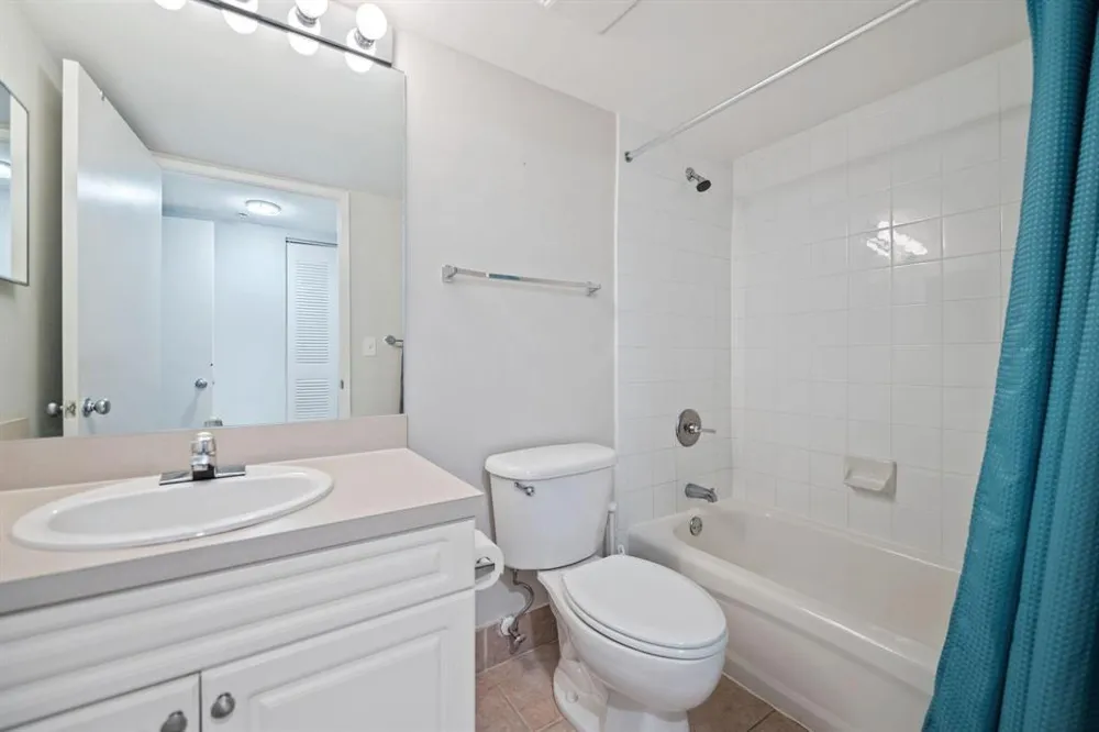 520 SE 5TH AVENUE #2202 Fort Lauderdale, FL 33301