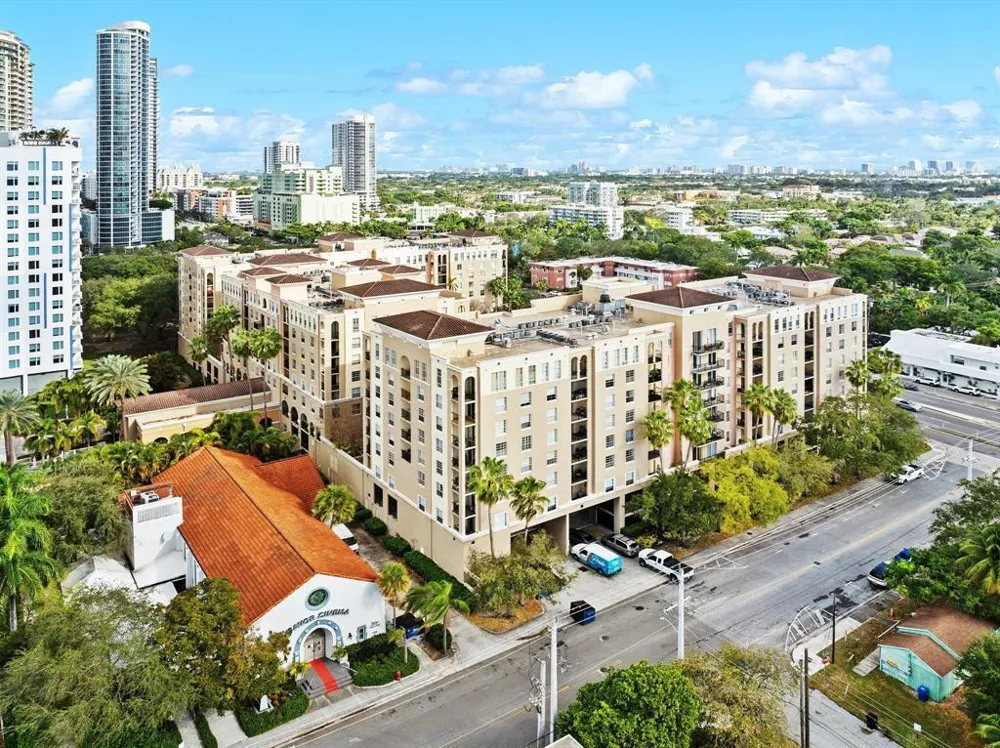 520 SE 5TH AVENUE #2202 Fort Lauderdale, FL 33301