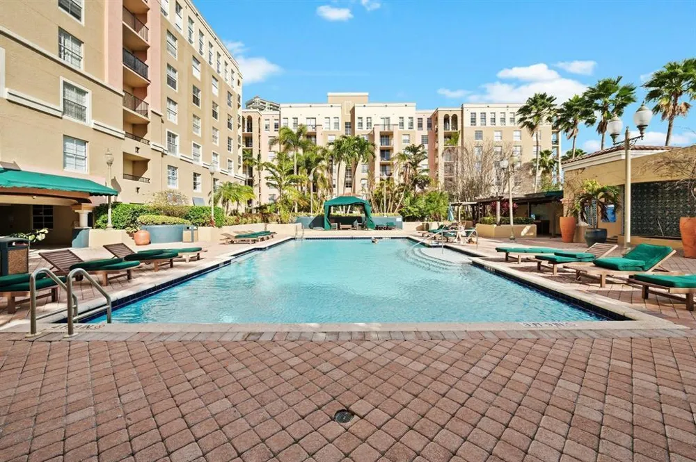 520 SE 5TH AVENUE #2202 Fort Lauderdale, FL 33301