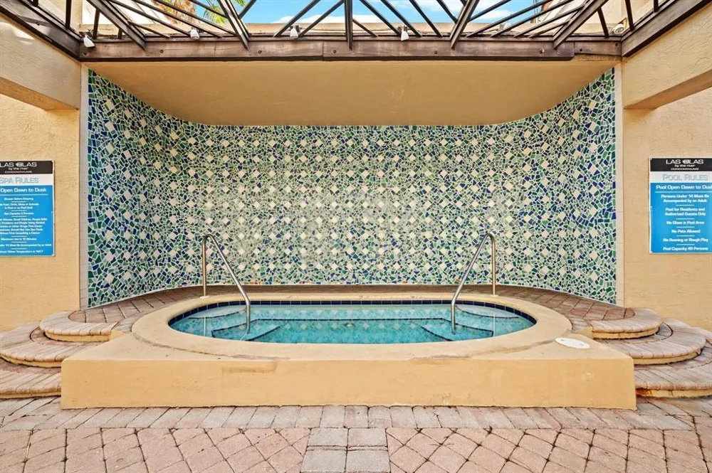 520 SE 5TH AVENUE #2202 Fort Lauderdale, FL 33301