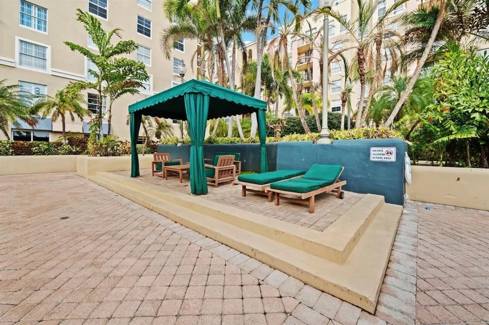 520 SE 5TH AVENUE #2202 Fort Lauderdale, FL 33301