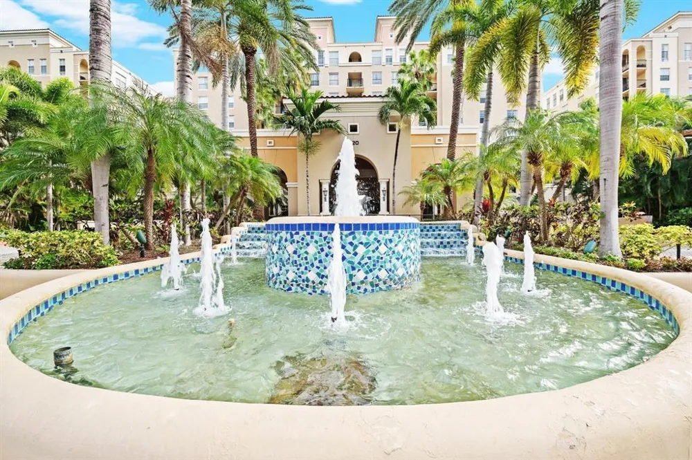 520 SE 5TH AVENUE #2202 Fort Lauderdale, FL 33301