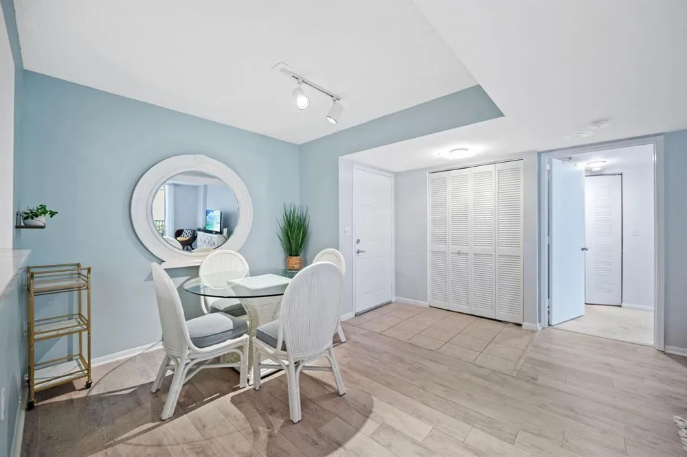 520 SE 5TH AVENUE #2202 Fort Lauderdale, FL 33301