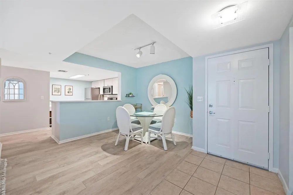 520 SE 5TH AVENUE #2202 Fort Lauderdale, FL 33301