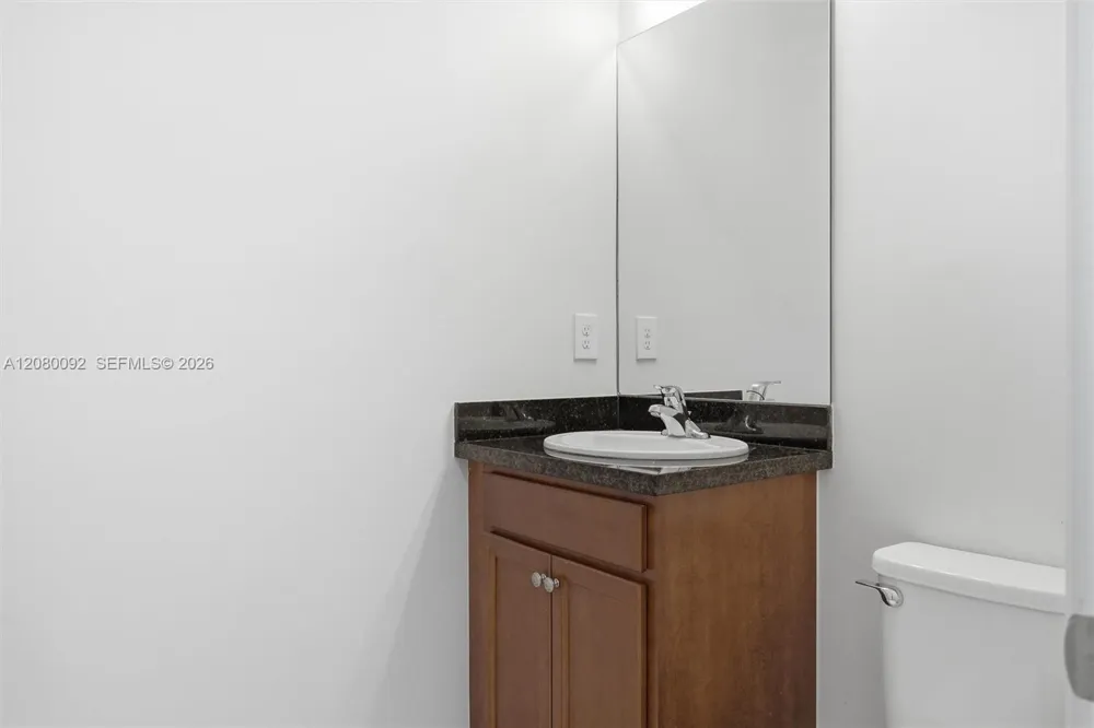 11621 SW 13th Ct Pembroke Pines, FL 33025