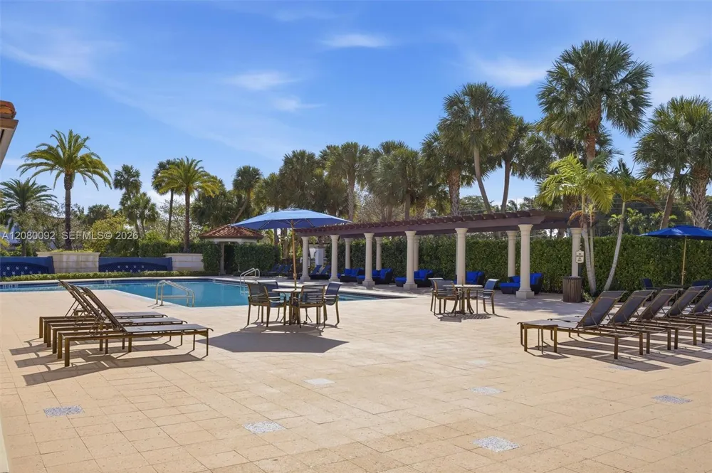 11621 SW 13th Ct Pembroke Pines, FL 33025